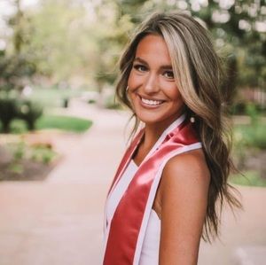 Meet your Posher, Brooke
